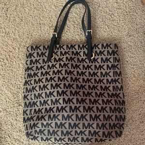 Authentic Micheal Kors Handbag